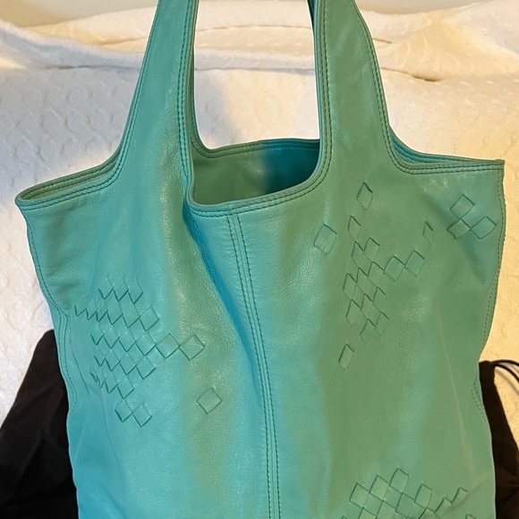 Bottega Veneta Handbag - Picture 2 of 5